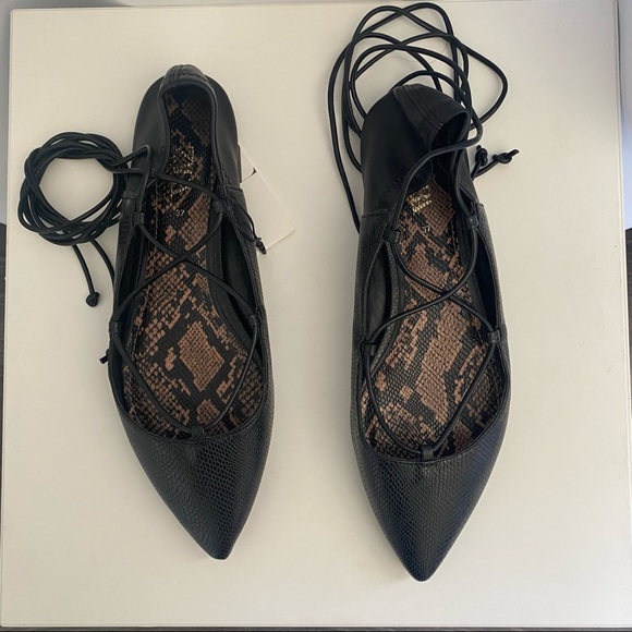 🆕NWT ZARA WRAP AROUND FLATS - Picture 4 of 4